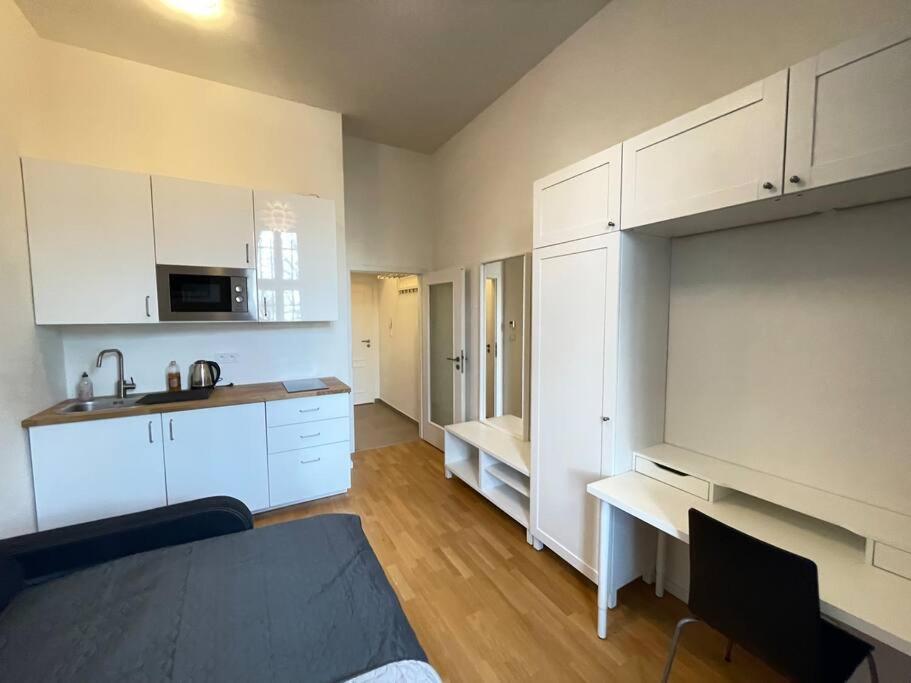 Cosy On Metro Muzeum - Grand Canyon Apartament *
